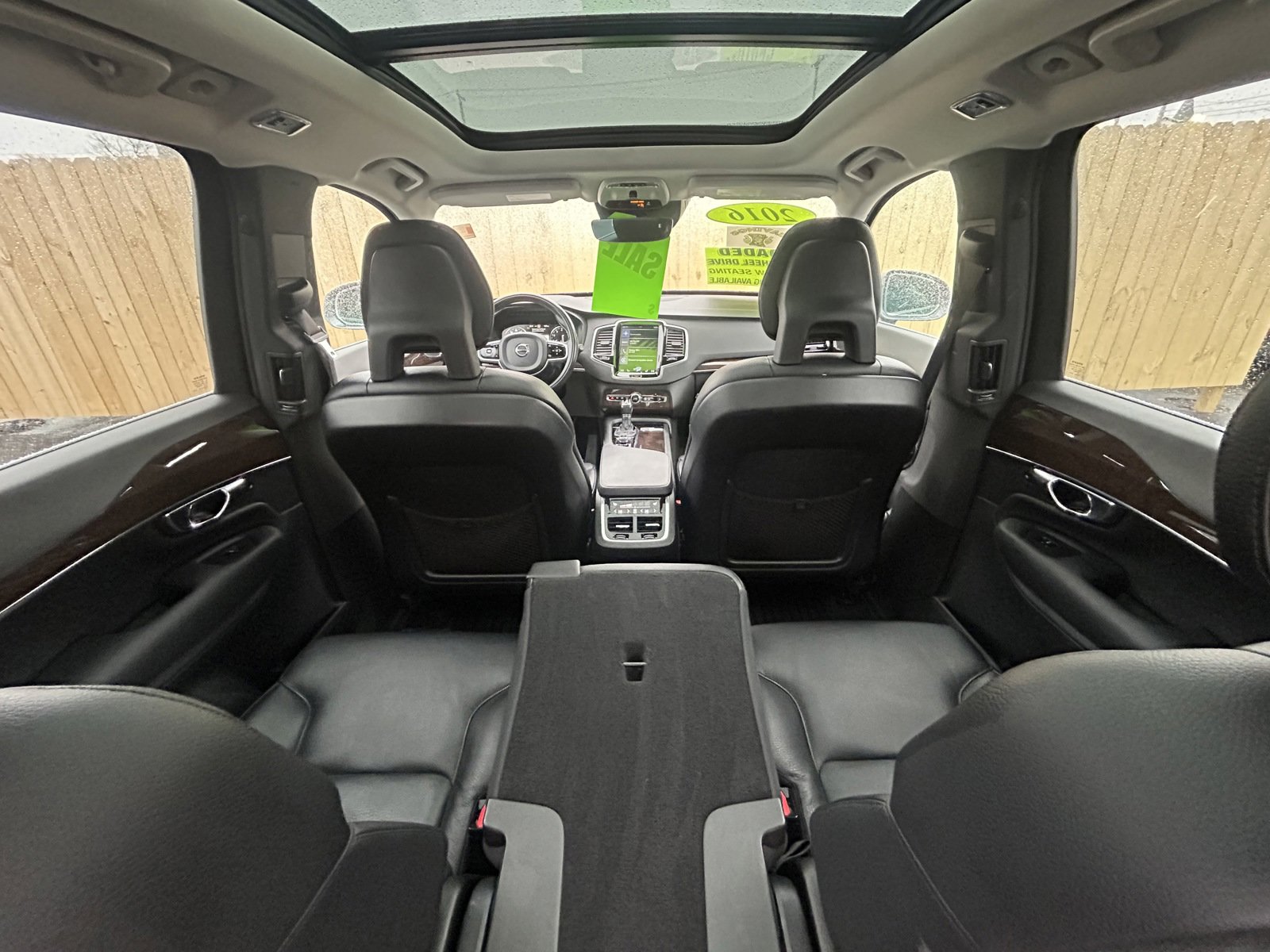 Used 2016 Volvo XC90 T6 Momentum w/ Momentum Plus Package AWD/4WD image 20