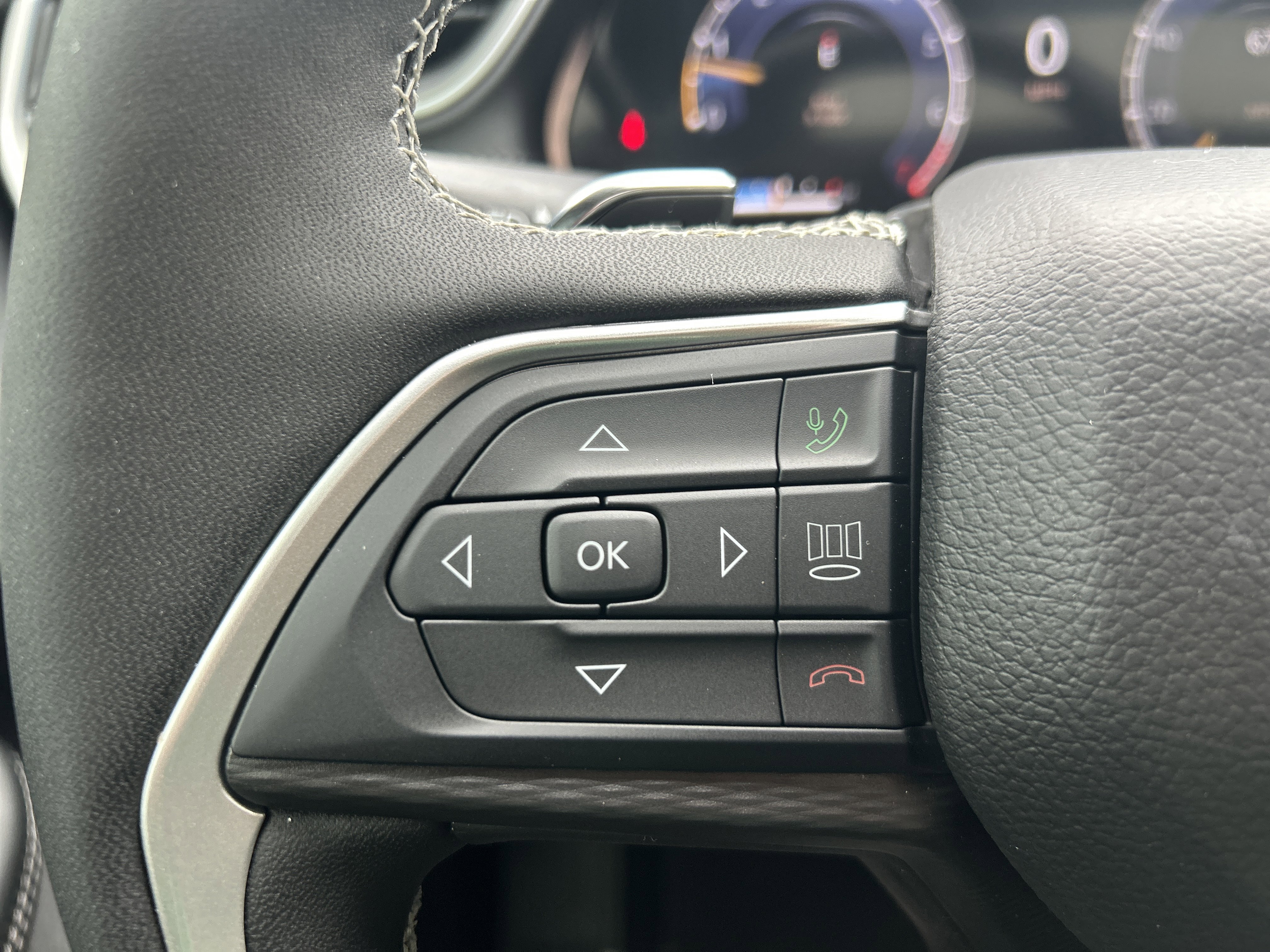 New 2025 Jeep Grand Cherokee L Laredo image 20