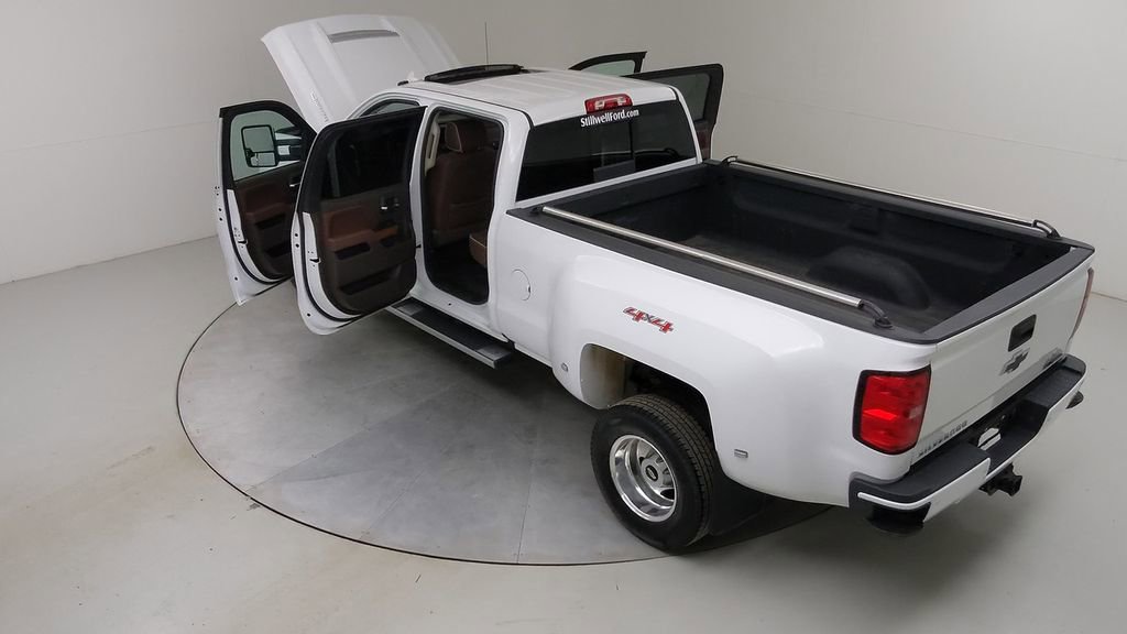 Used 2017 Chevrolet Silverado 3500 High Country image 56