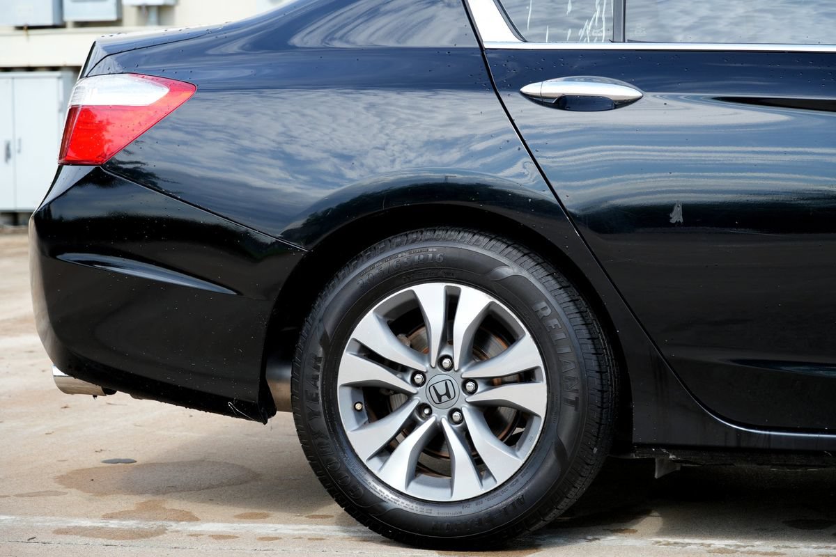 Used 2015 Honda Accord LX image 26