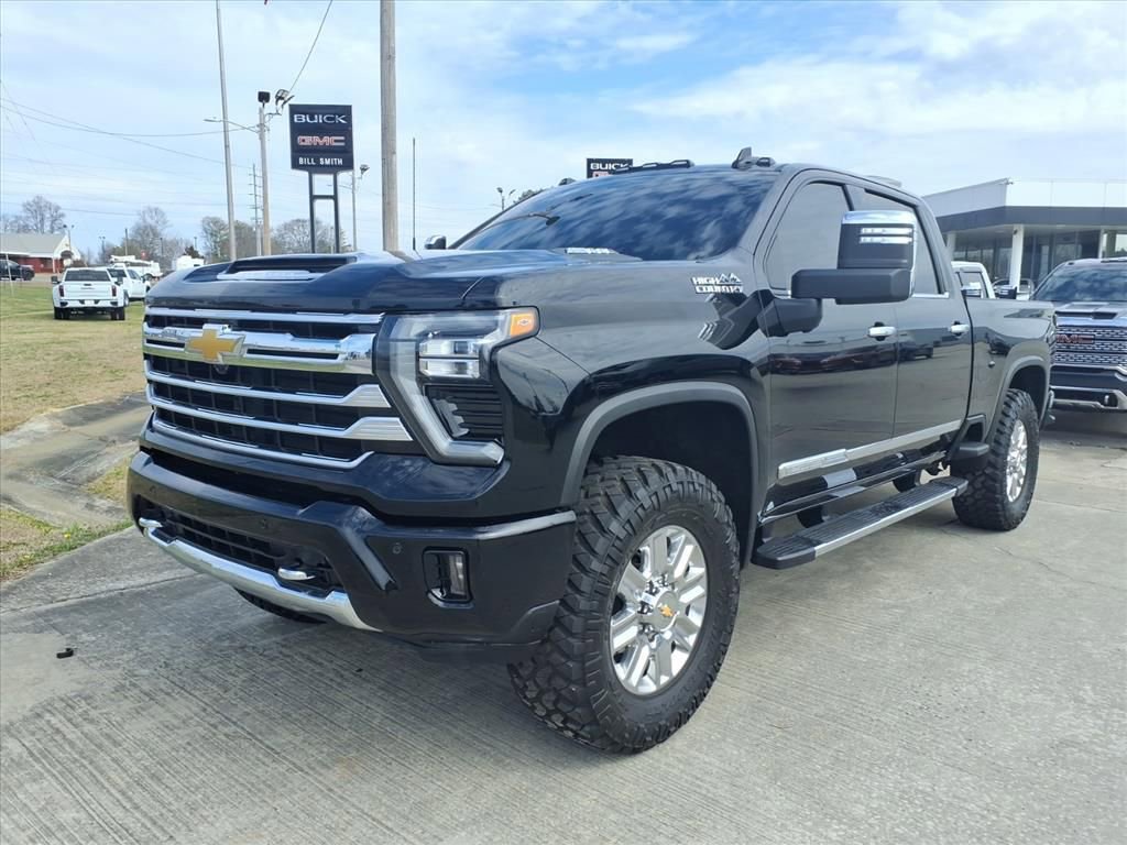 Used 2025 Chevrolet Silverado 2500 High Country w/ Z71 Off-Road Package image 3
