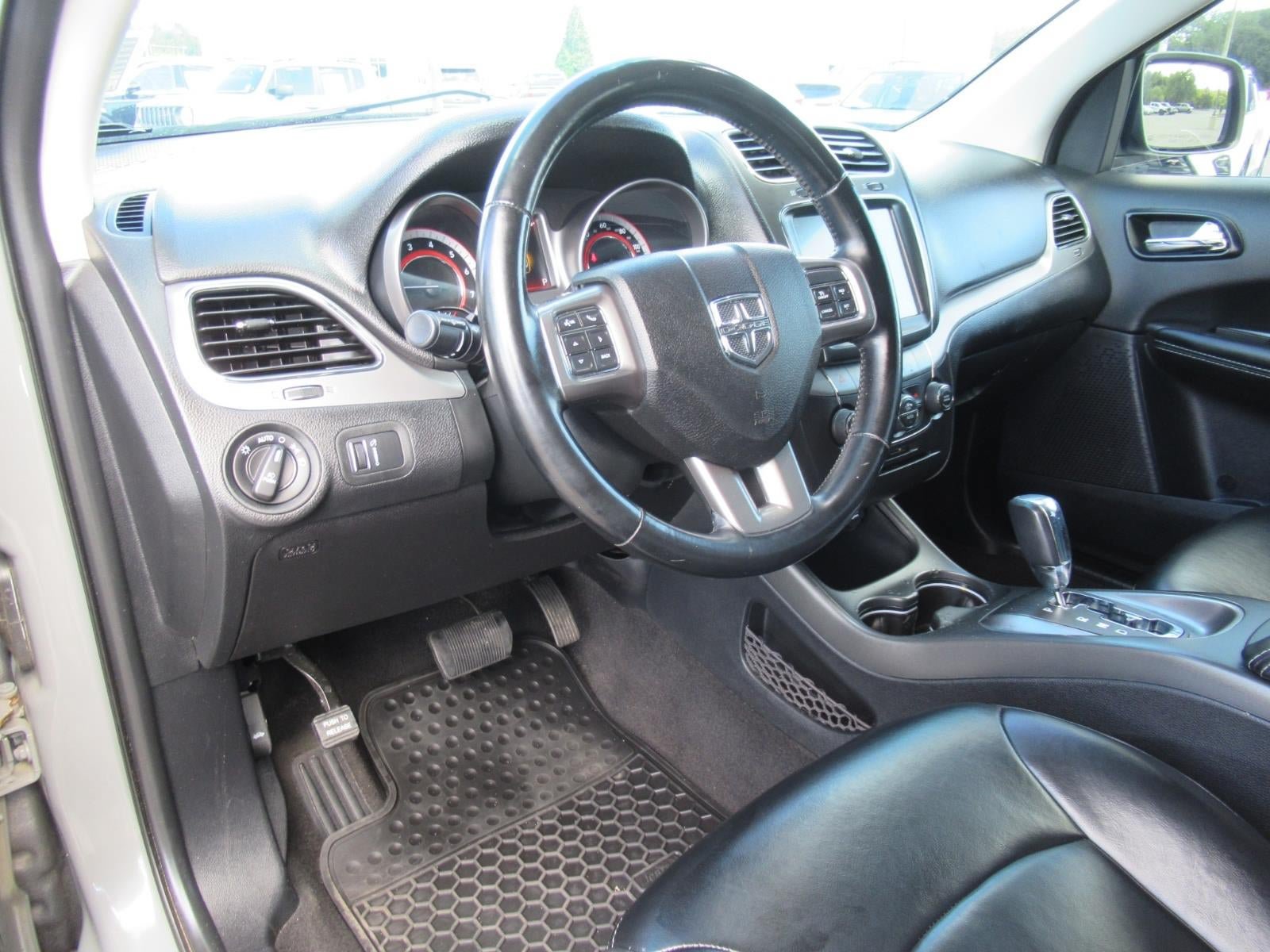 Used 2020 Dodge Journey Crossroad FWD image 18