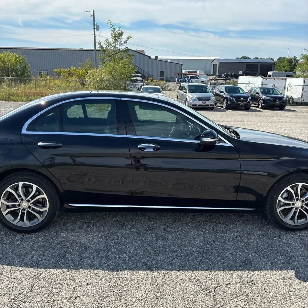 Used 2015 Mercedes-Benz C 300 4MATIC Sedan image 11