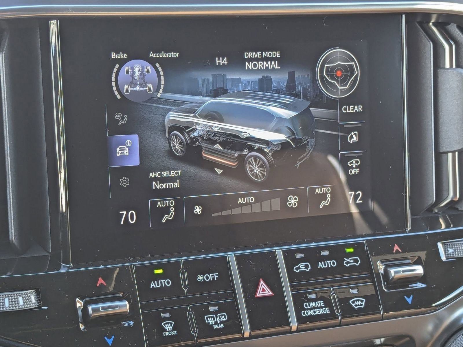 New 2025 Lexus LX 600 4WD w/ Luxury Package image 30