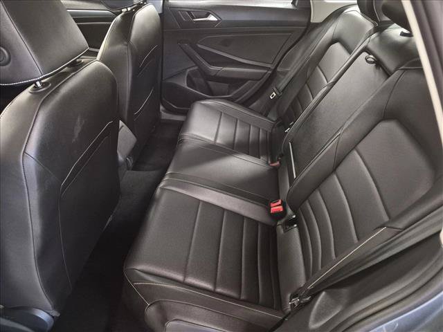 Used 2024 Volkswagen Jetta SE FWD image 17