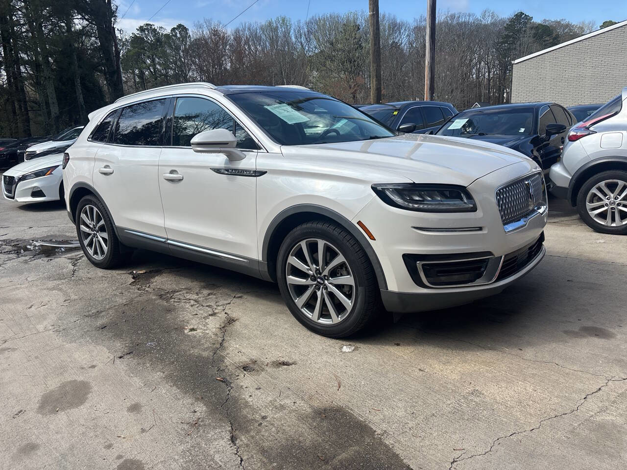 Used 2019 Lincoln Nautilus Select image 4