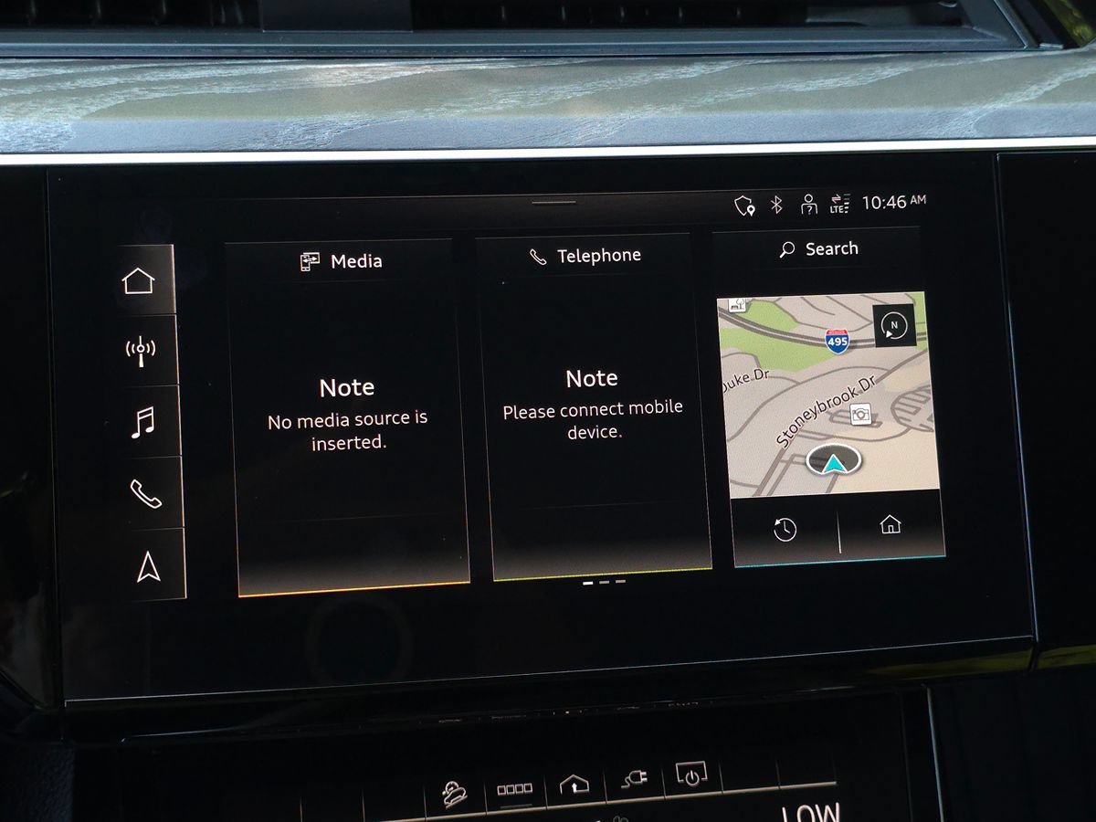 Used 2024 Audi Q8 e-tron Premium AWD/4WD image 37