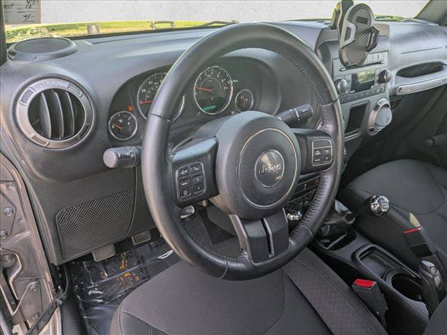 Used 2016 Jeep Wrangler Unlimited Sport w/ Connectivity Group AWD/4WD image 10