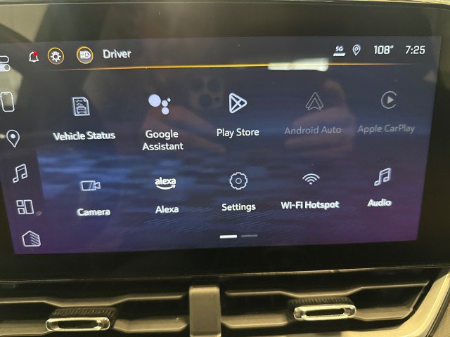 Used 2025 Chevrolet Equinox LT w/ Safety and Technology Package FWD image 21