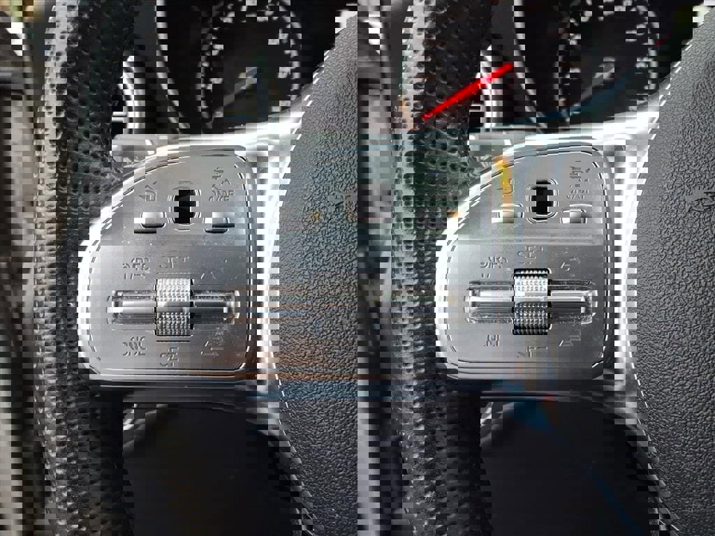 Used 2020 Mercedes-Benz GLC 300 image 25