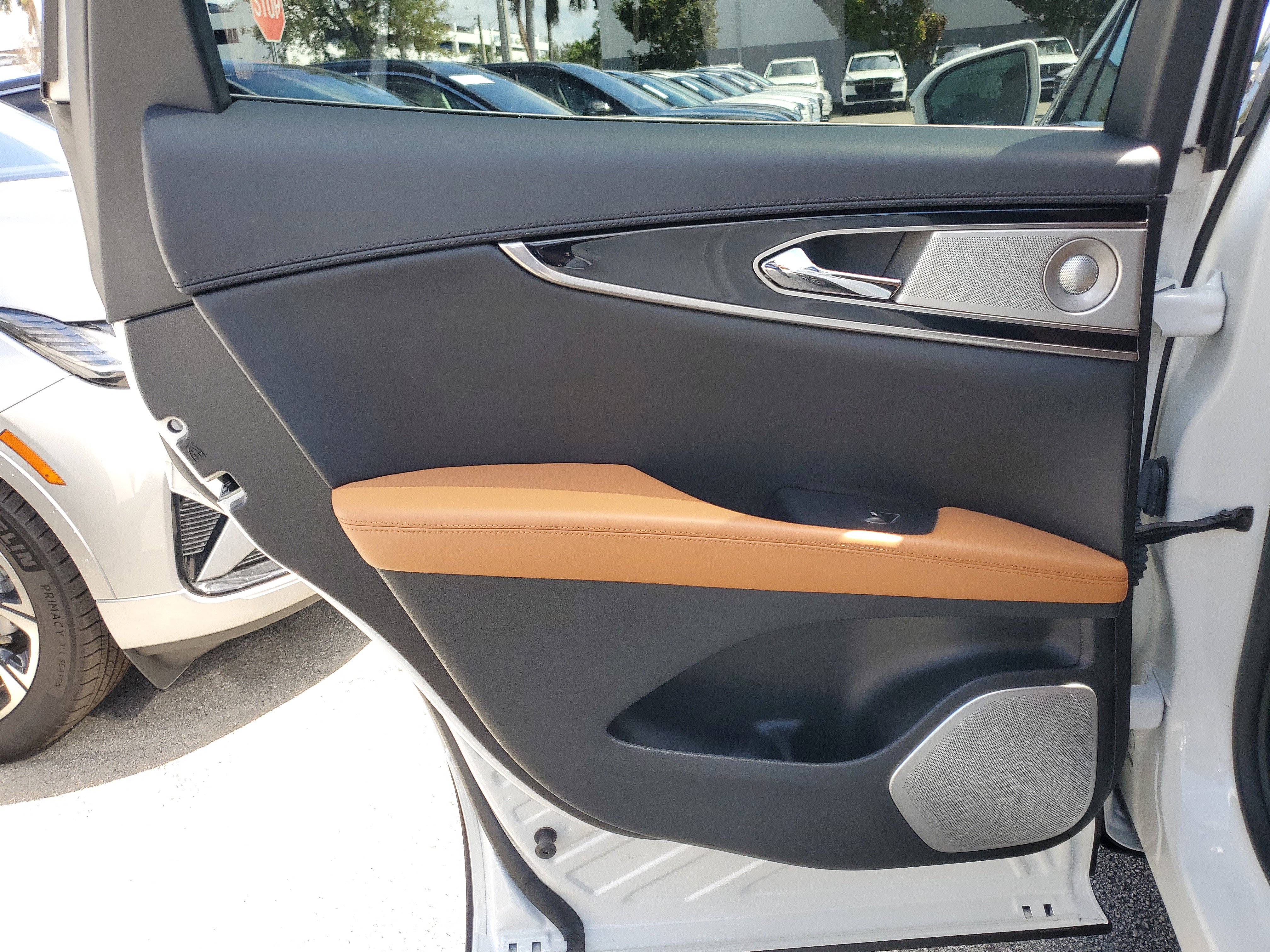 Certified 2023 Lincoln Nautilus Black Label image 12