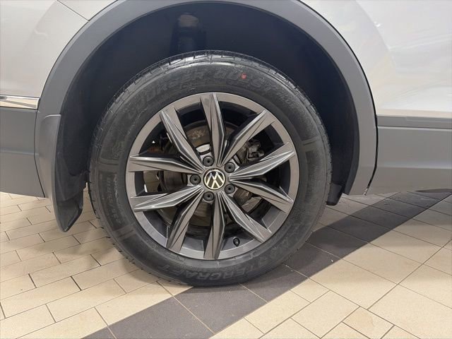 Used 2022 Volkswagen Tiguan SE image 23