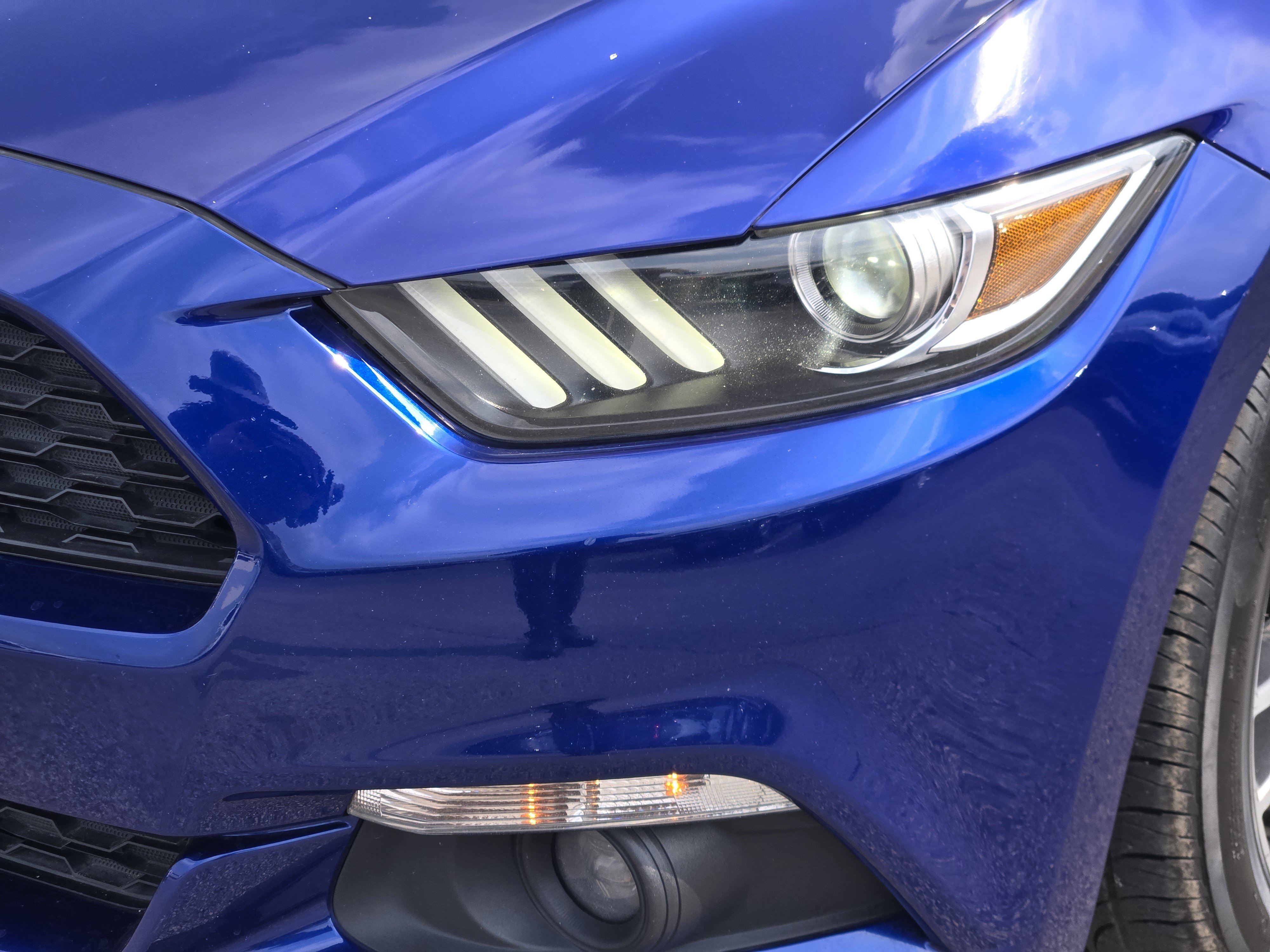 Used 2016 Ford Mustang Premium image 9