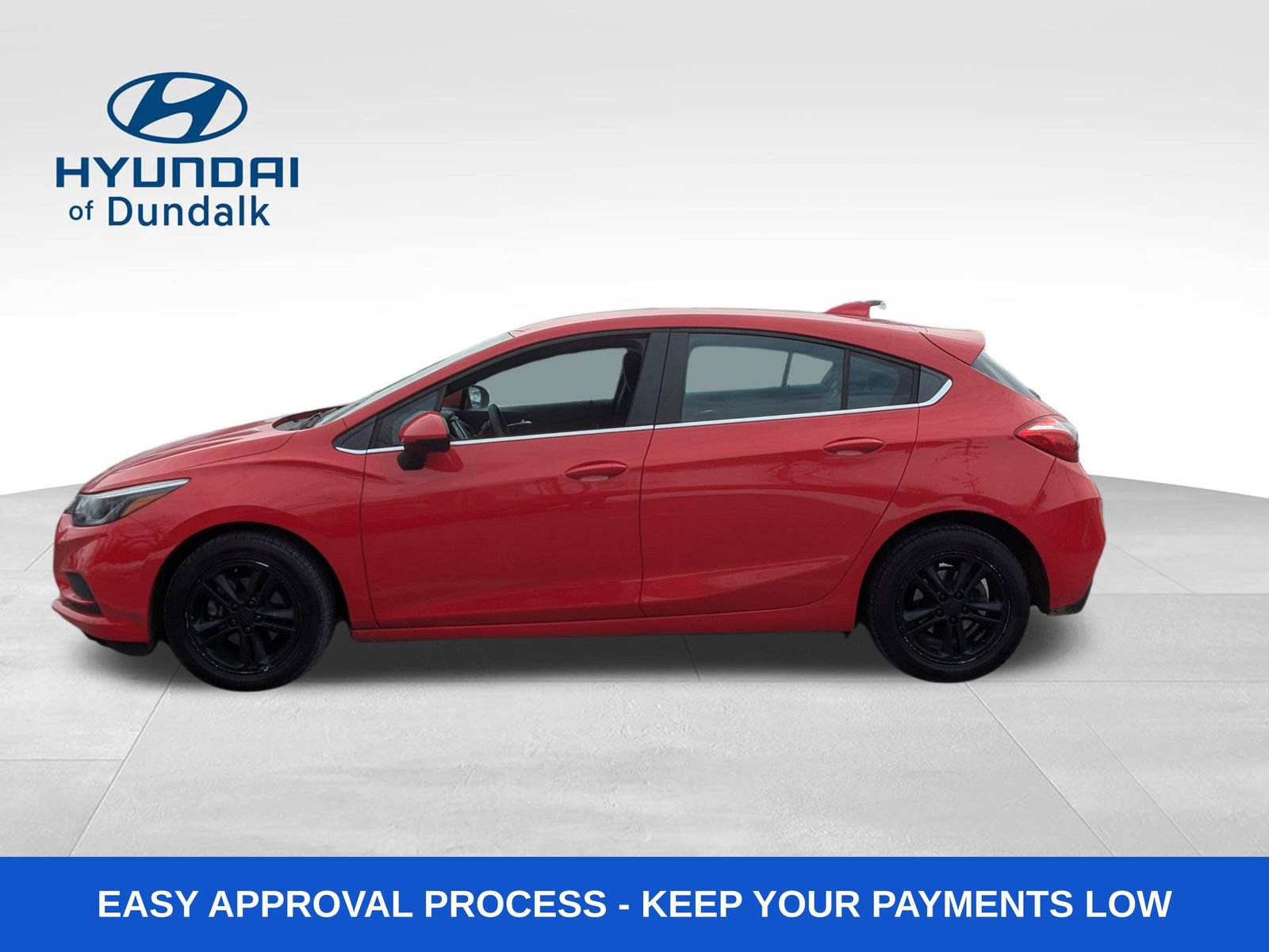 Used 2017 Chevrolet Cruze LT image 2