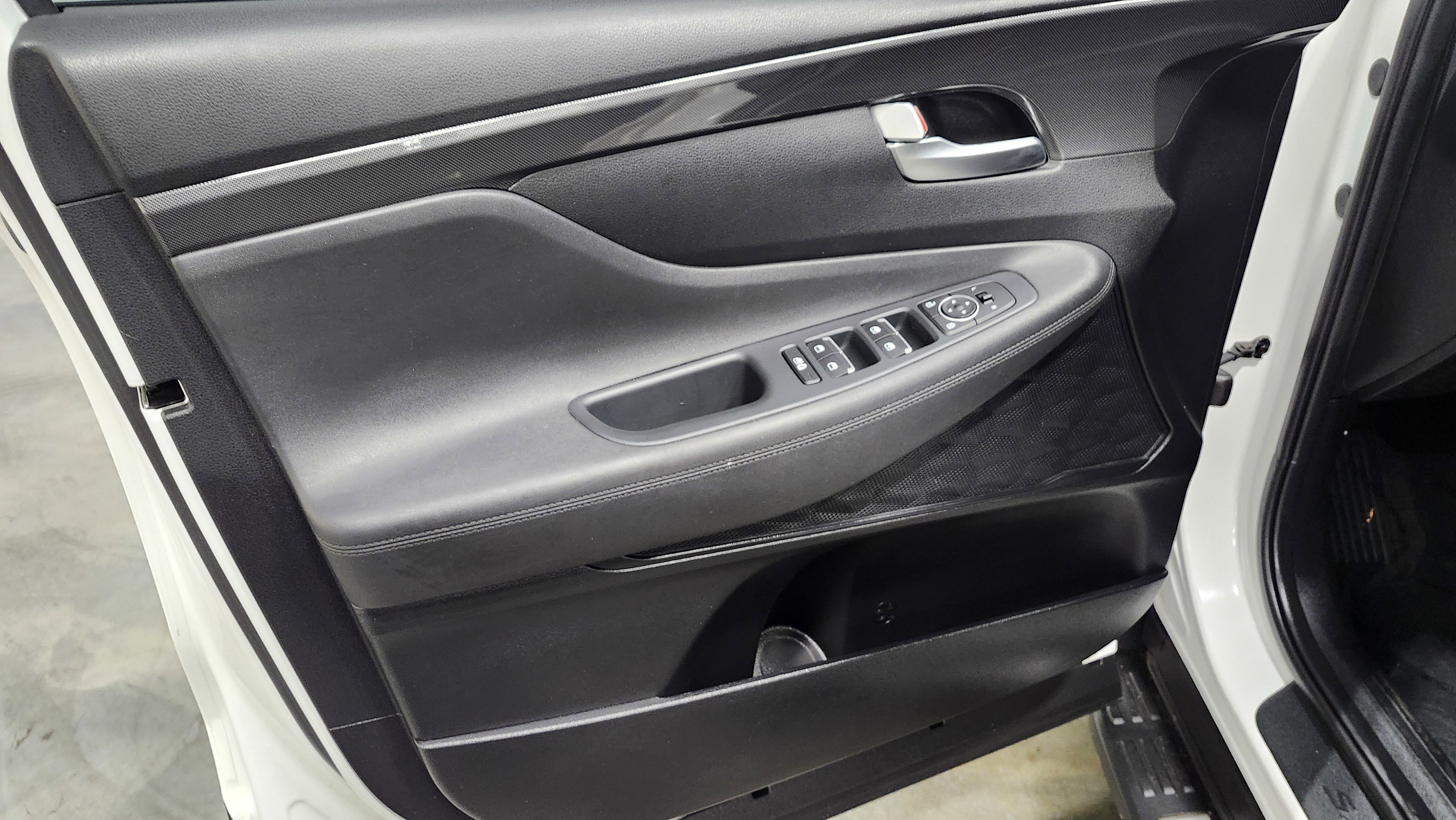 Used 2023 Hyundai Santa Fe XRT w/ Cargo Package image 26