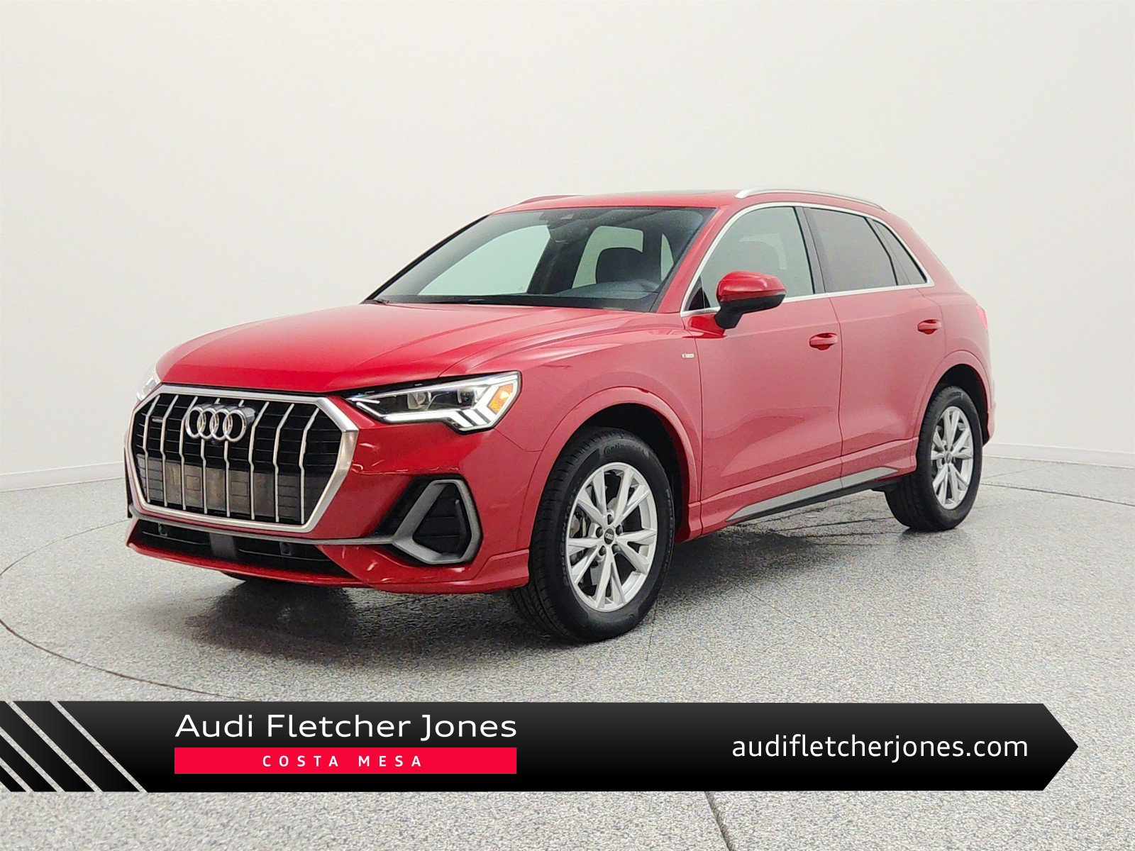 Used 2023 Audi Q3 2.0T Premium Plus w/ Premium Plus Package AWD/4WD image 1