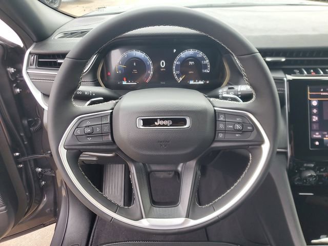 New 2025 Jeep Grand Cherokee L Altitude RWD image 19