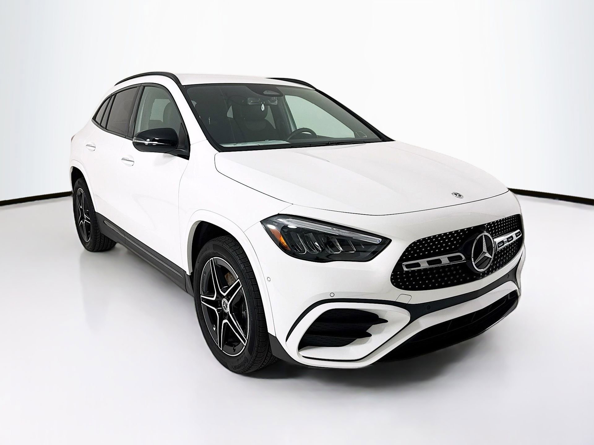 Used 2025 Mercedes-Benz GLA 250 image 1