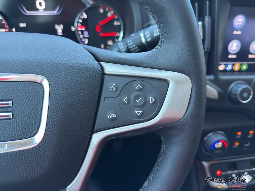 Used 2023 GMC Terrain Denali image 28