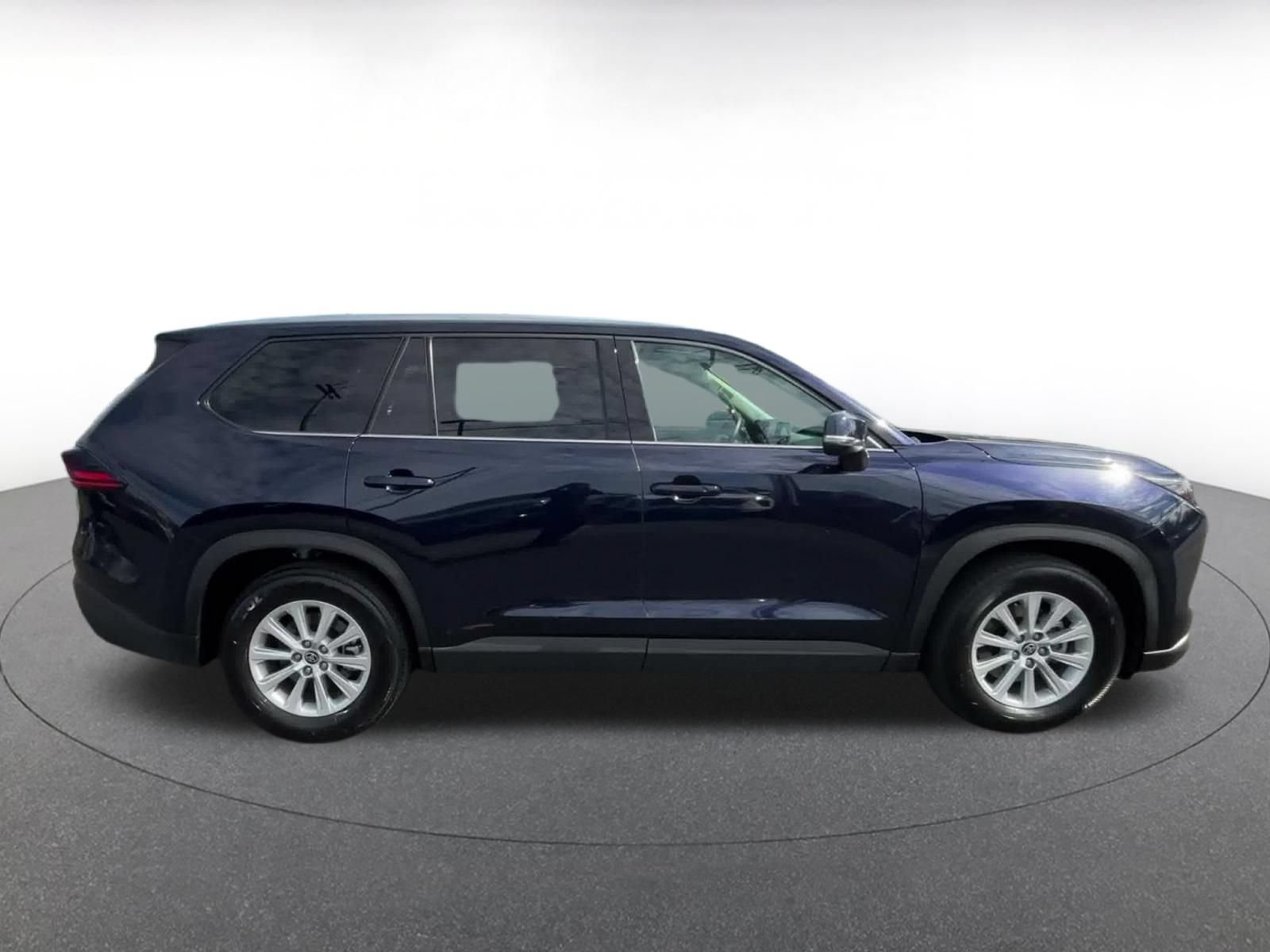 Used 2025 Toyota Grand Highlander FWD image 15