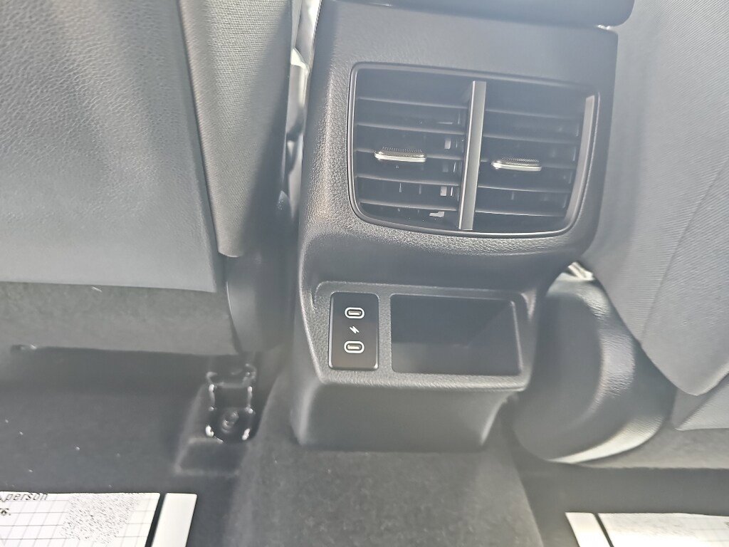 Used 2025 Kia Seltos LX AWD/4WD image 23