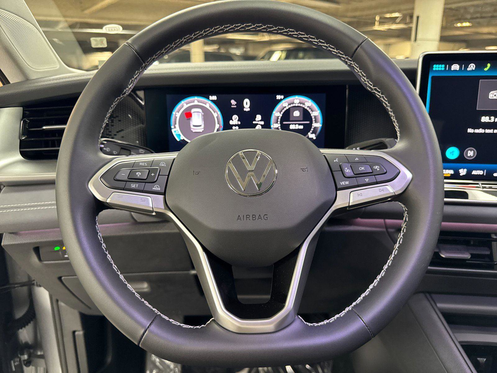 New 2026 Volkswagen Tiguan SE AWD/4WD image 22