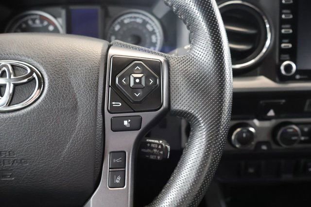 Used 2022 Toyota Tacoma TRD Off-Road image 21