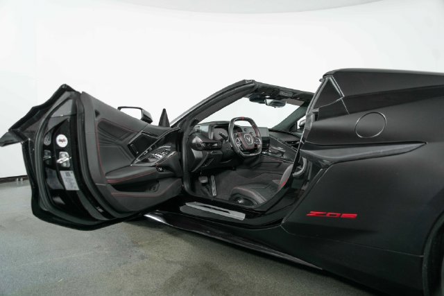 Used 2024 Chevrolet Corvette Z06 RWD image 14