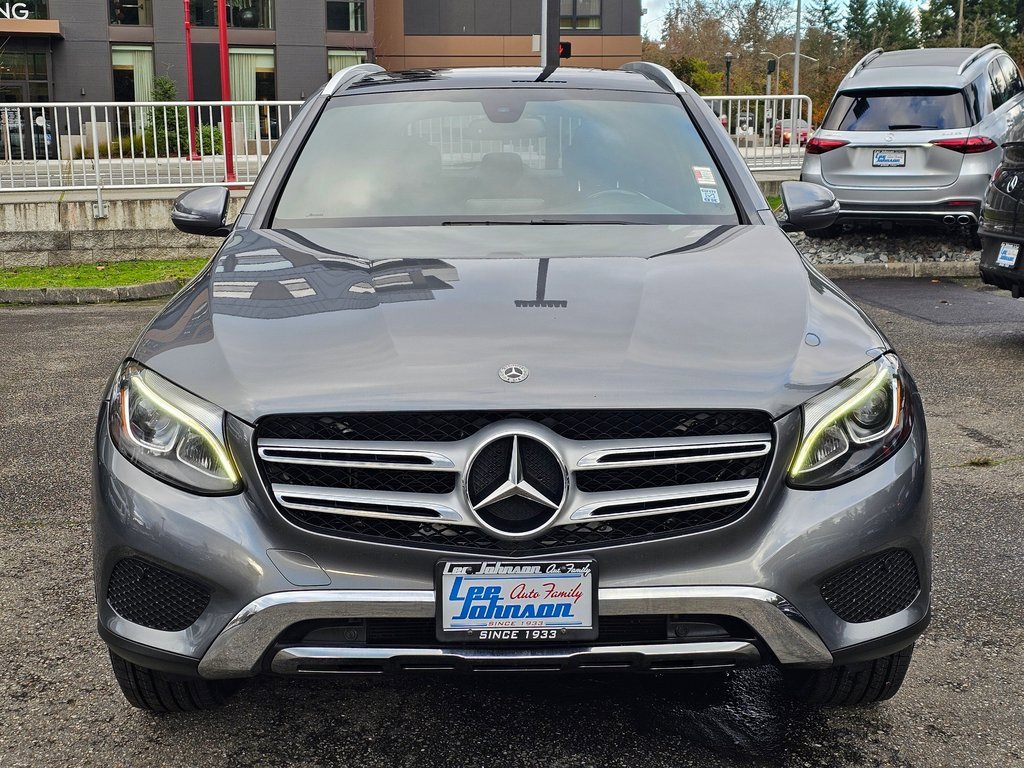 Used 2018 Mercedes-Benz GLC 300 4MATIC image 2
