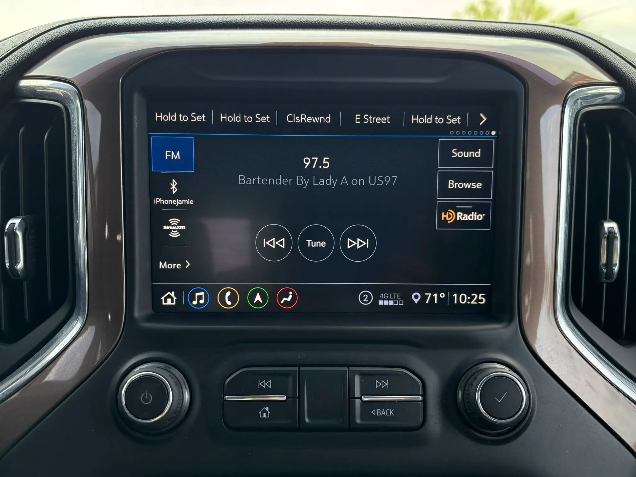 Used 2020 Chevrolet Silverado 2500 High Country image 34