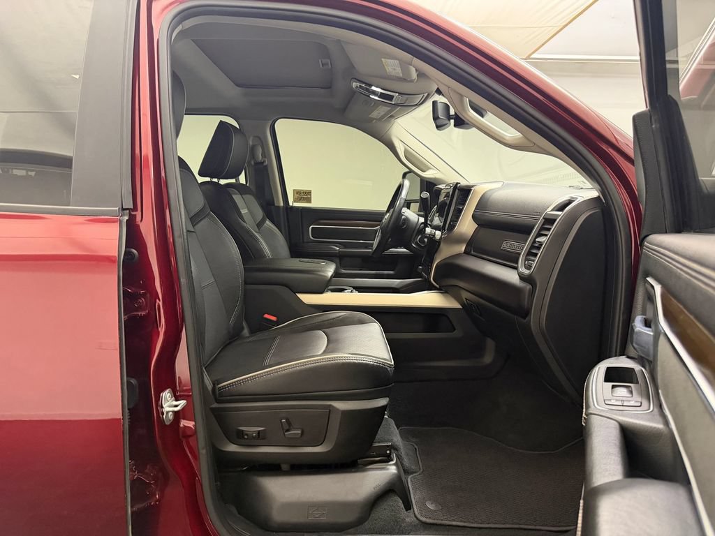 Used 2023 RAM 3500 Laramie AWD/4WD image 29