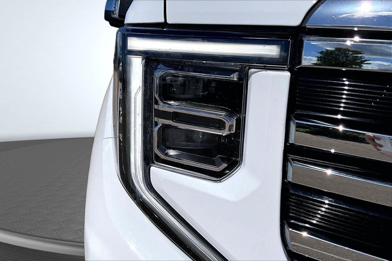 Used 2024 GMC Sierra 1500 SLT AWD/4WD image 29