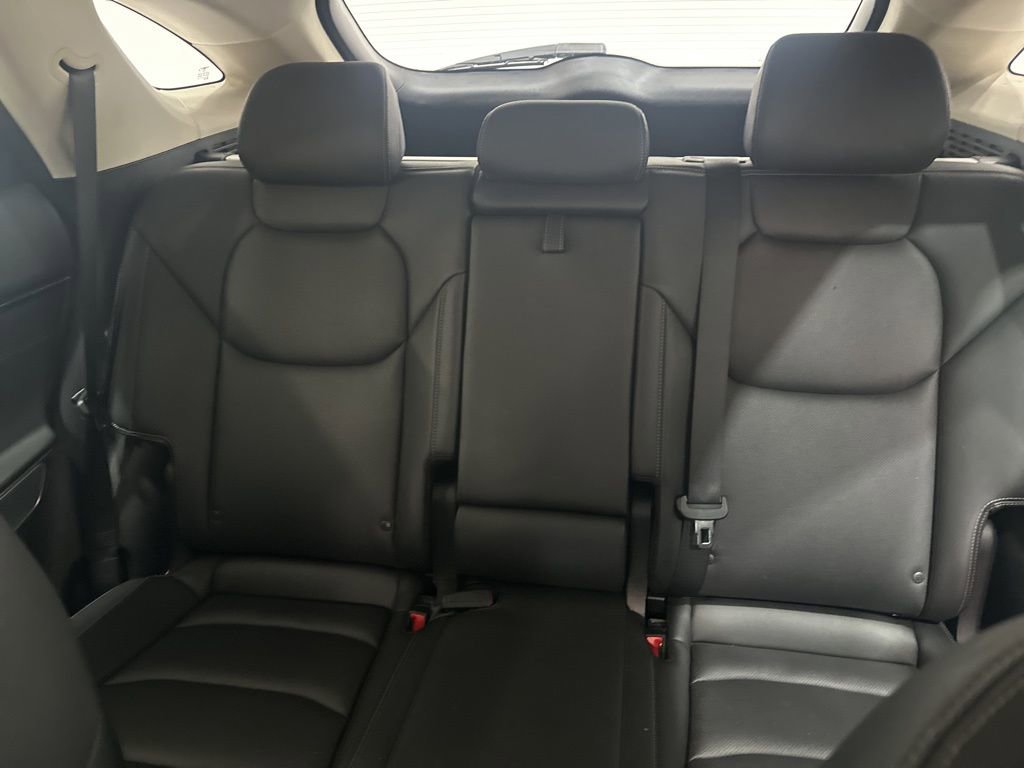 Used 2023 Genesis GV70 2.5T Select w/ Select Package image 17