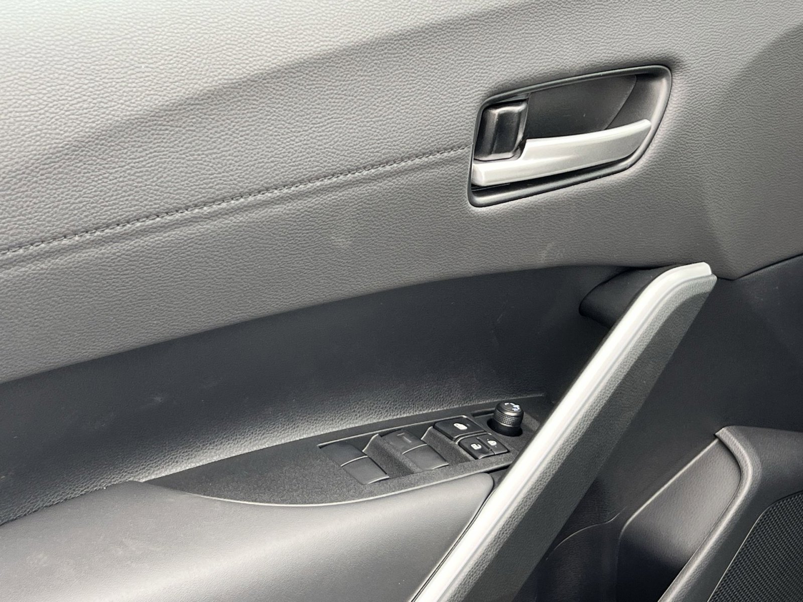 New 2026 Toyota Corolla Cross XLE image 10