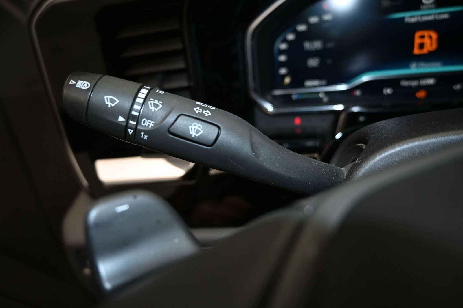 Used 2024 Chevrolet Silverado 1500 LT Trail Boss w/ LPO, Dark Essentials Package AWD/4WD image 20