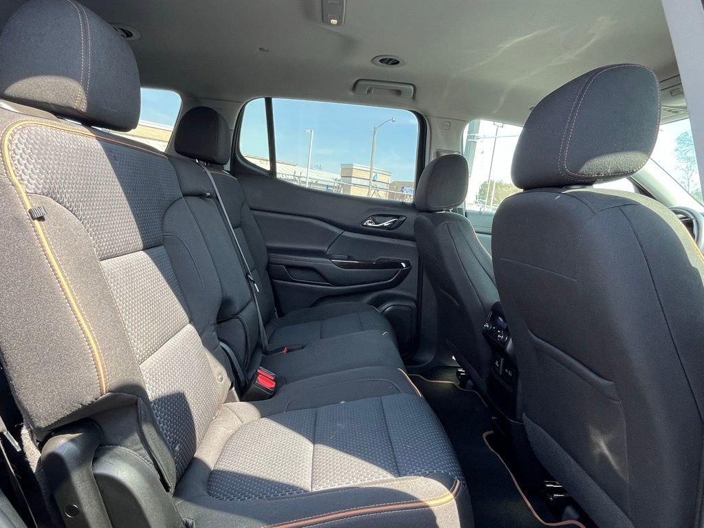Used 2021 GMC Acadia AT4 image 25