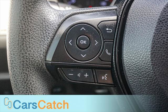 Used 2019 Toyota RAV4 XLE w/ Convenience Package FWD image 32