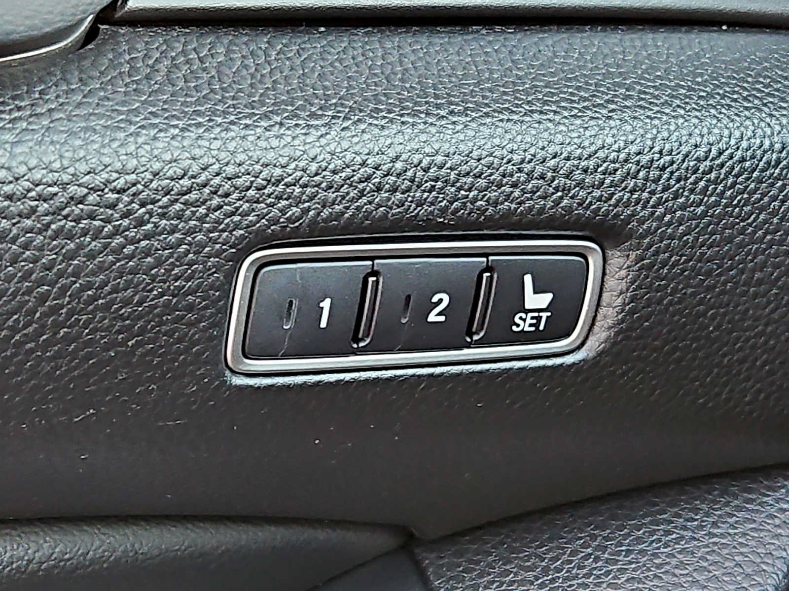 Used 2021 Honda Accord Touring image 25