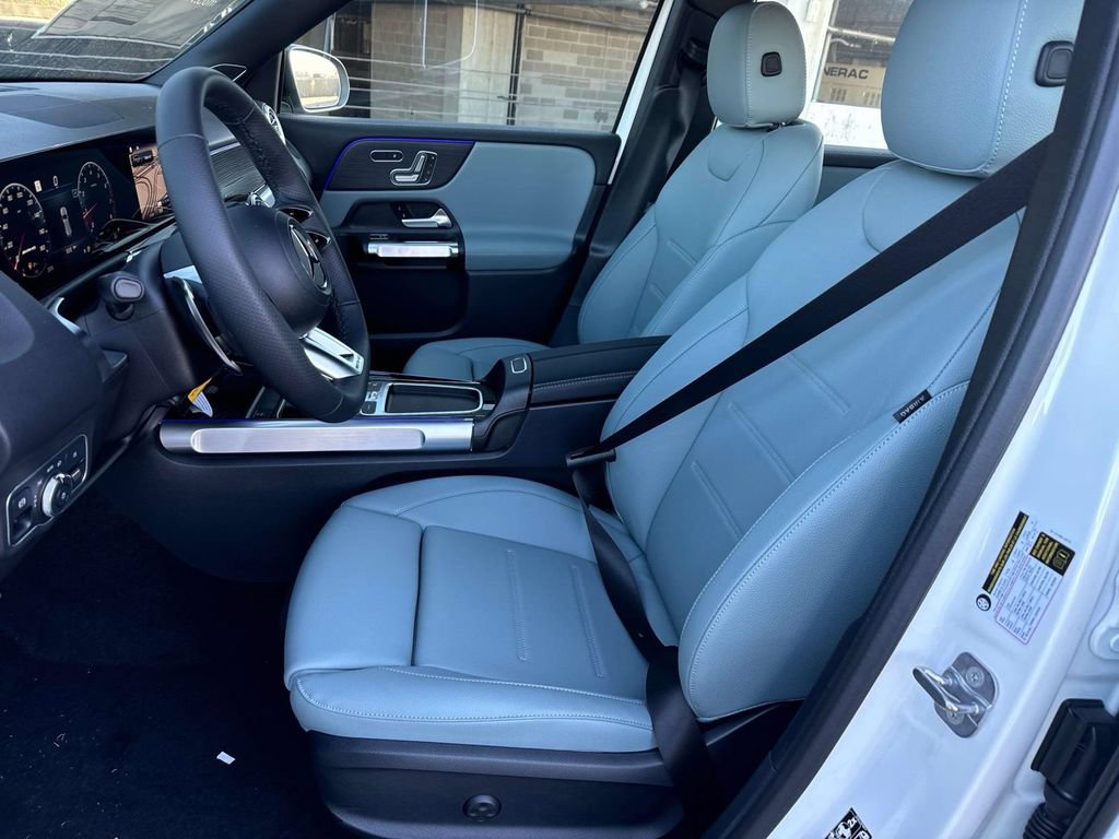 New 2025 Mercedes-Benz GLB 35 AMG 4MATIC image 9