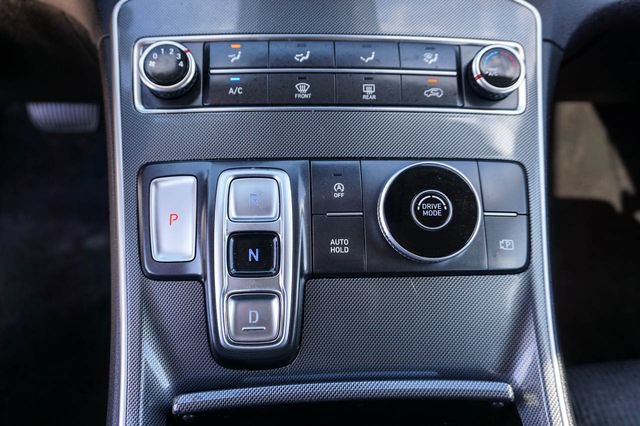 Used 2023 Hyundai Santa Fe SE w/ Winter Weather Package FWD image 17