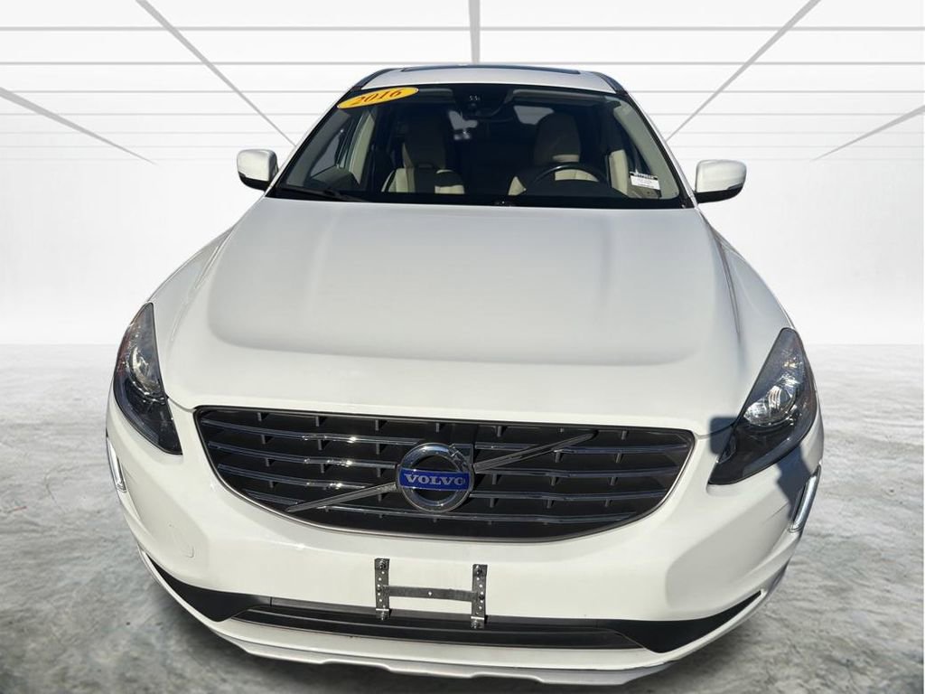 Used 2016 Volvo XC60 T5 Premier image 11