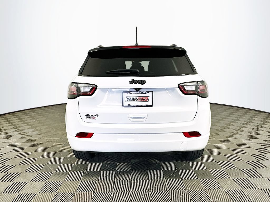 Certified 2023 Jeep Compass High Altitude AWD/4WD image 9