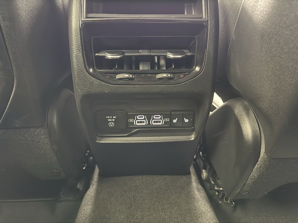 Used 2022 Jeep Grand Cherokee Limited image 44