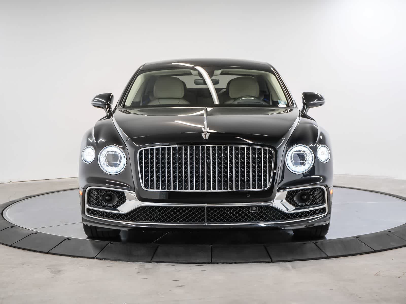 Used 2022 Bentley Flying Spur V8 AWD/4WD image 6
