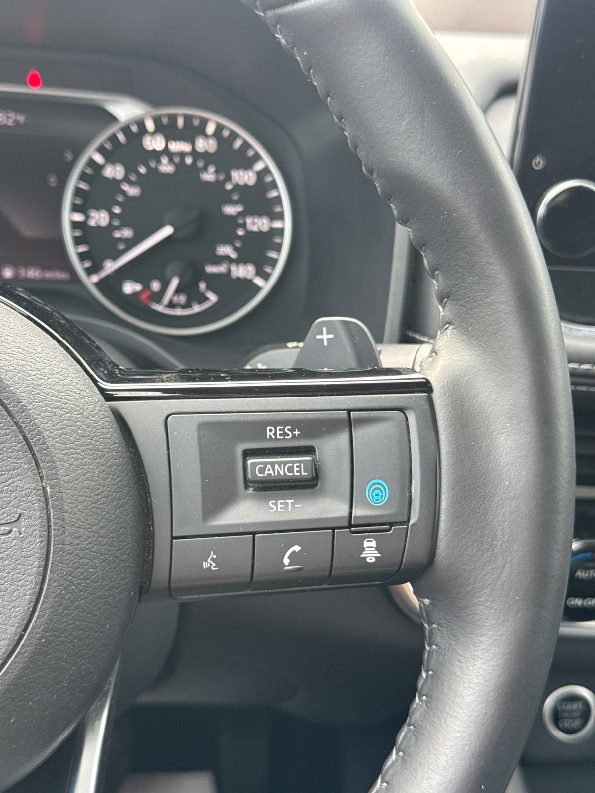 Used 2022 Nissan Rogue SL w/ SL Premium Package FWD image 25