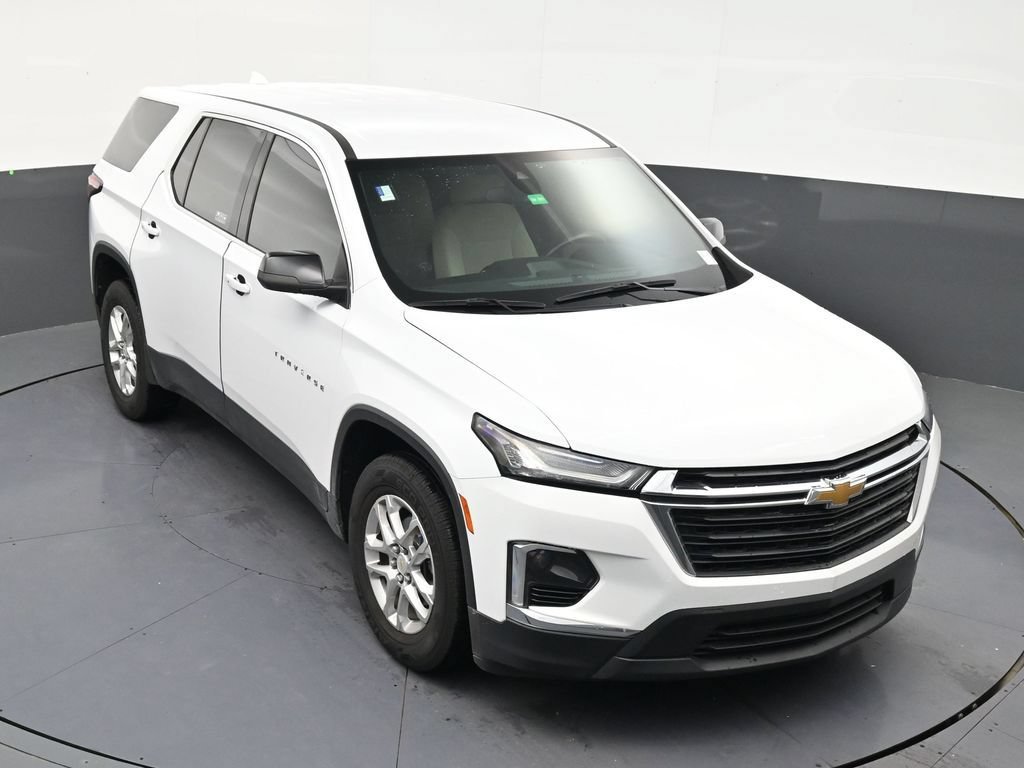 Used 2023 Chevrolet Traverse LS FWD image 17