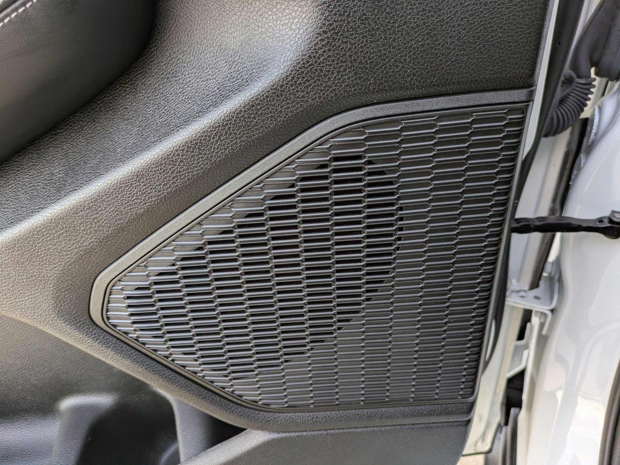 Used 2025 Jeep Grand Cherokee L Laredo image 15