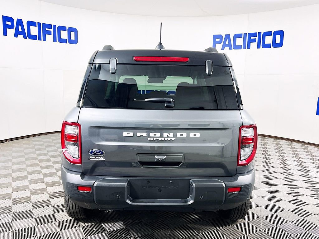 Used 2025 Ford Bronco Sport Outer Banks image 9