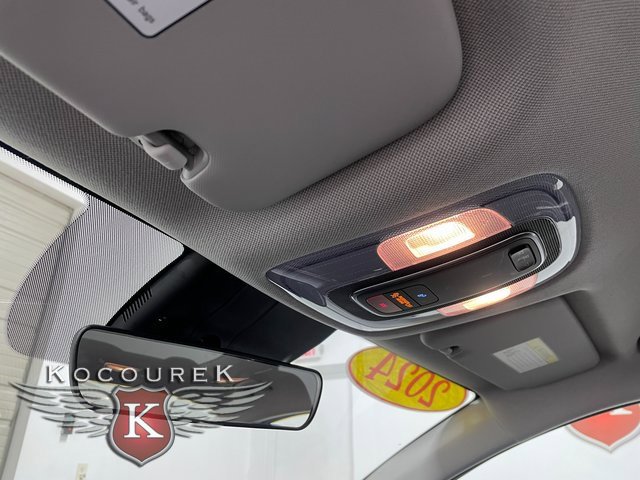 Used 2024 Hyundai Elantra SEL image 18