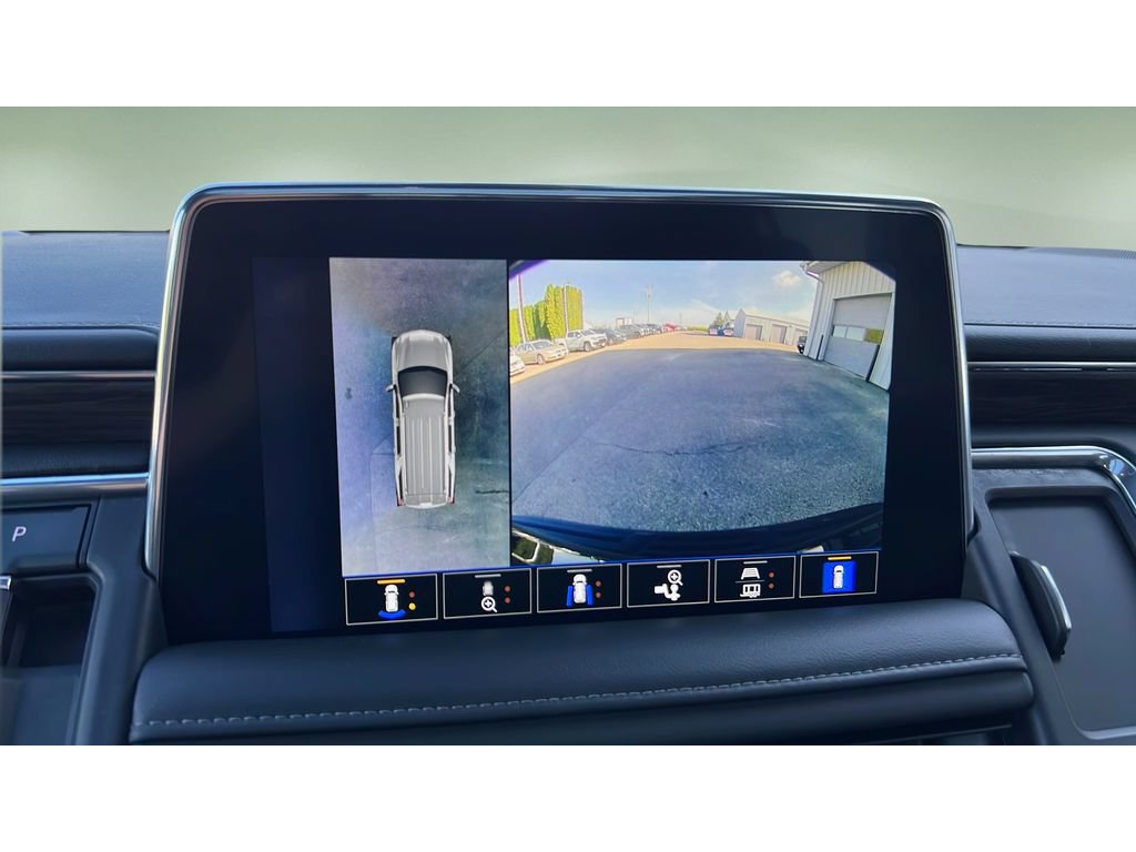 Certified 2022 Chevrolet Tahoe LT w/ Luxury Package AWD/4WD image 19